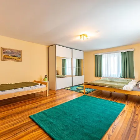 Apartman Lobec מראה חיצוני תמונה