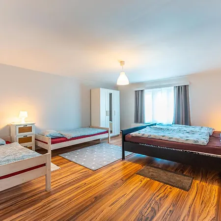 Apartman Lobec מראה חיצוני תמונה