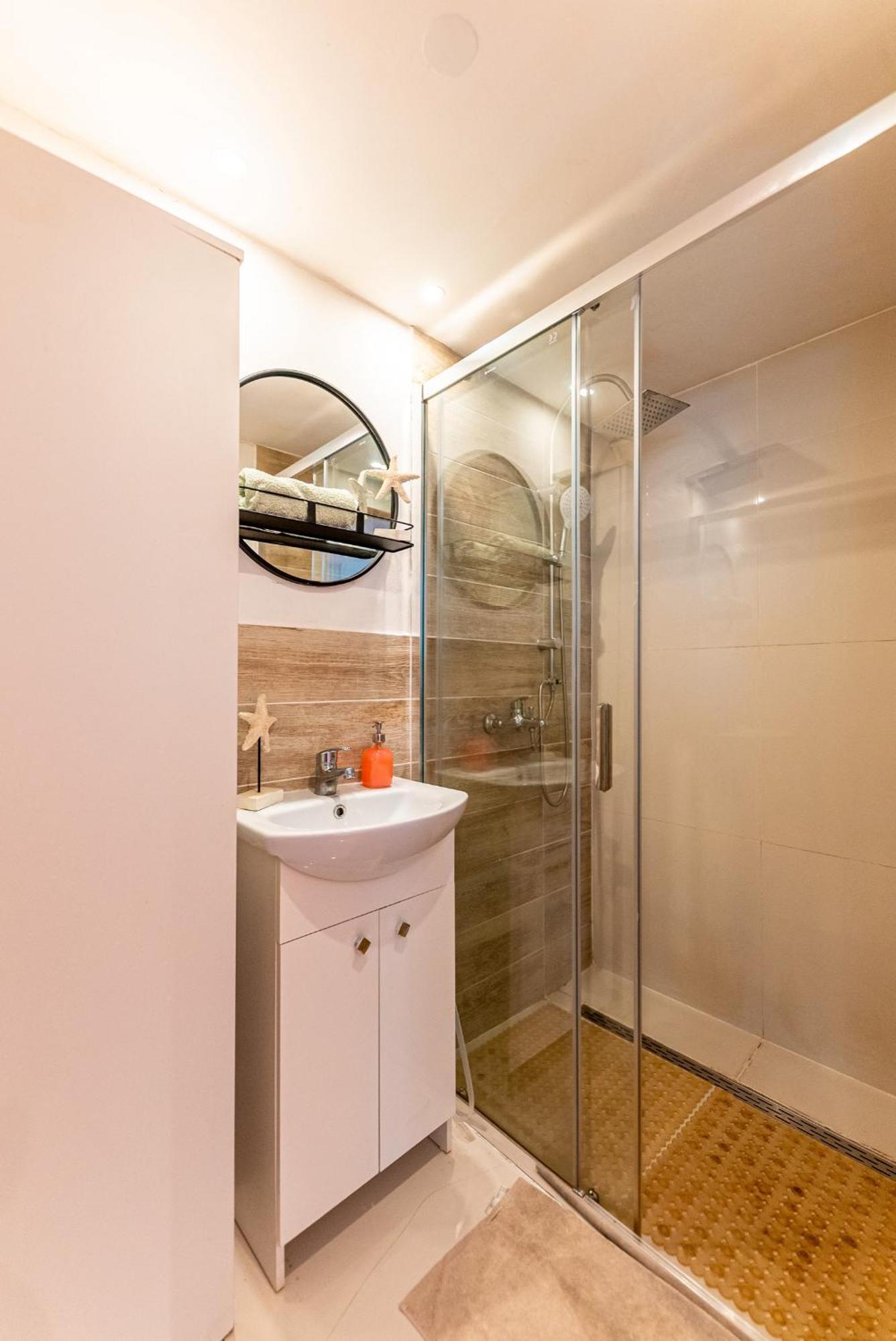 Apartment Apartman Lobec Lobec