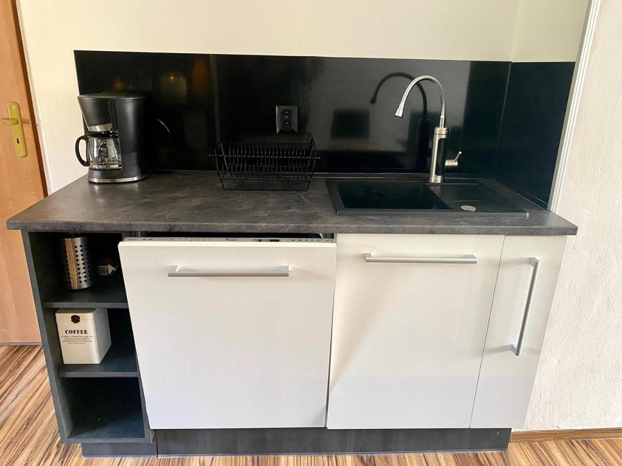 Apartman Lobec *
